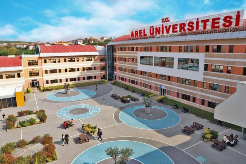 جامعة إسطنبول آريل