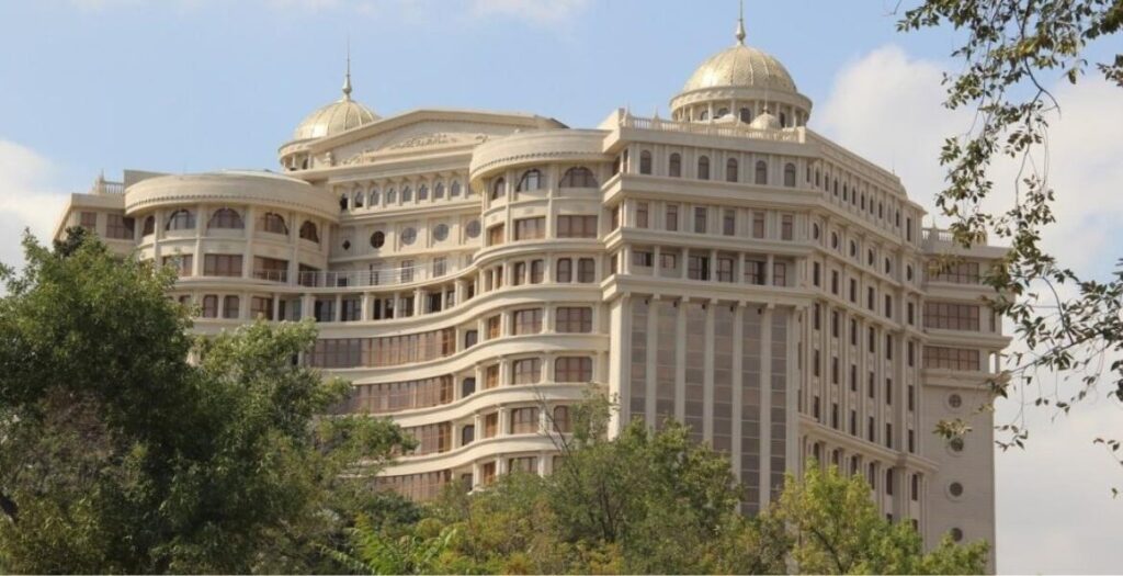 جامعة أذربيجان الطبية